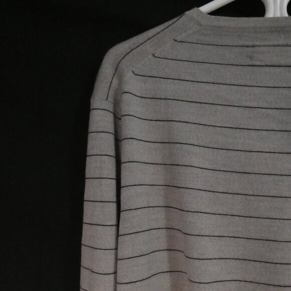 CLUB MONACO | XL - extra large | Striped Italian Merino V-Neck Sweater - Picture 9 of 14